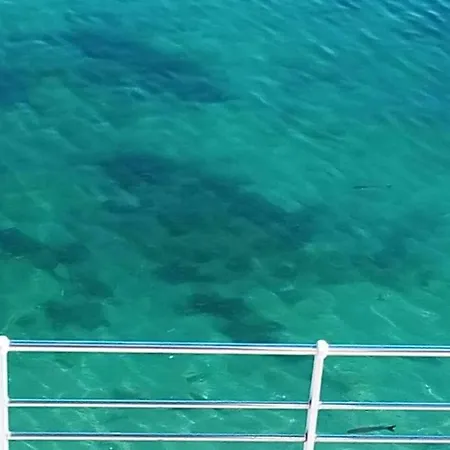 Frente Al Mar Playa De Coroso Ribeira
