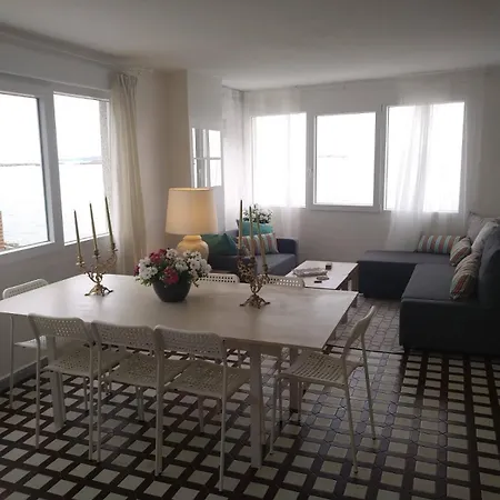 Frente Al Mar Playa De Coroso