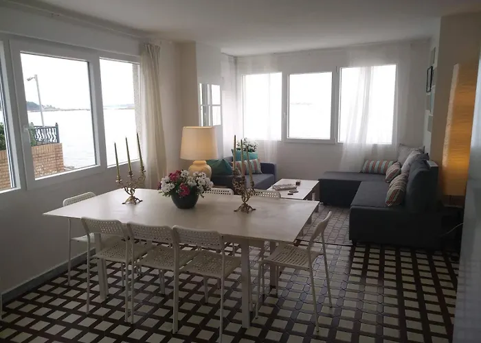 Frente Al Mar Playa De Coroso